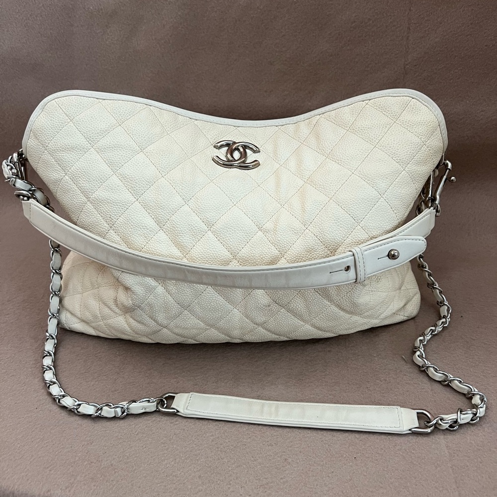 Chanel off-white French Riviera Hobo. Caviar leather.
